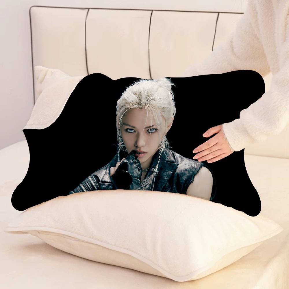 F-FelixS singer.png ผ้าขนหนูรอ - Home Textiles Premium บทวิจารณ์และราคา